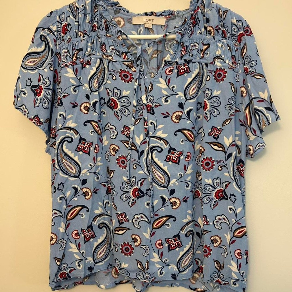 Loft Blue Floral Paisley Blouse Rayon Pullover Womens M